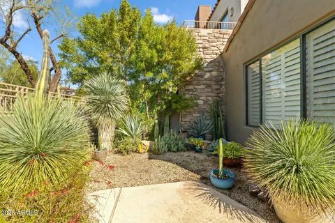 $1,150,000 | 19550 North Grayhawk Drive, Unit 1108, Scottsdale, AZ 85255