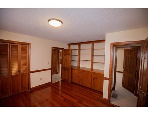 115 Candlestick Road North Andover, MA 01845 - Photo 13 of 28 Gallery Image 13