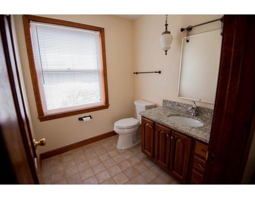 115 Candlestick Road North Andover, MA 01845 - Photo 14 of 28 Gallery Image 14