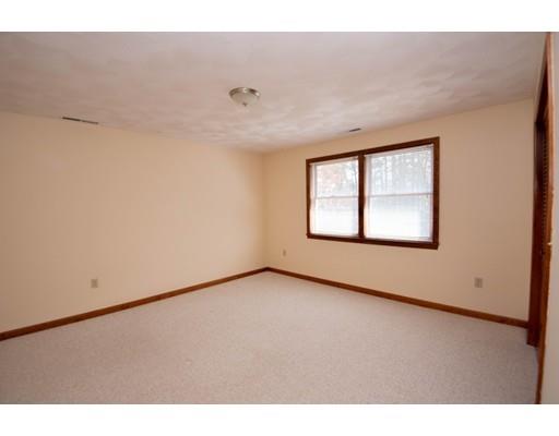 115 Candlestick Road North Andover, MA 01845 - Photo 18 of 28 Gallery Image 18