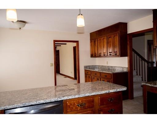 115 Candlestick Road North Andover, MA 01845 - Photo 9 of 28 Gallery Image 9