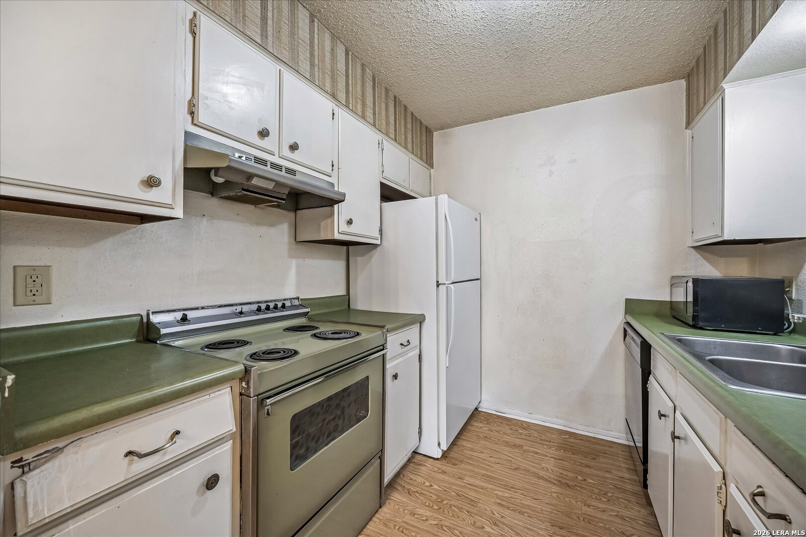 1819 Babcock Road, Unit 110 San Antonio, TX 78229 - Photo 7 of 16