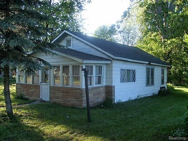 3776 Pine Road Fort Gratiot, MI 48059 - Photo 1 of 5 SANY3069 (2).JPG