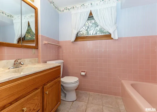 $269,900 | 3332 16th Street, Moline, IL 61265