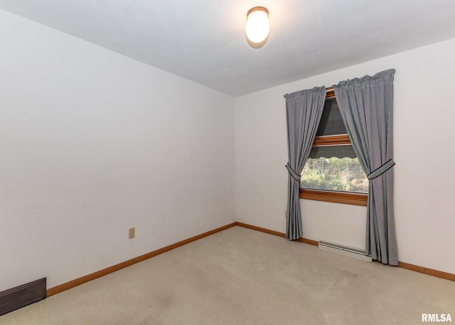 3332 16th Street Moline, IL 61265 - Photo 19 of 32