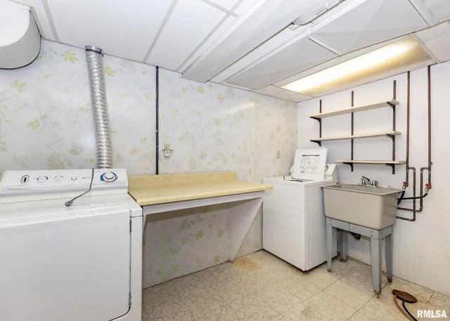 $269,900 | 3332 16th Street, Moline, IL 61265