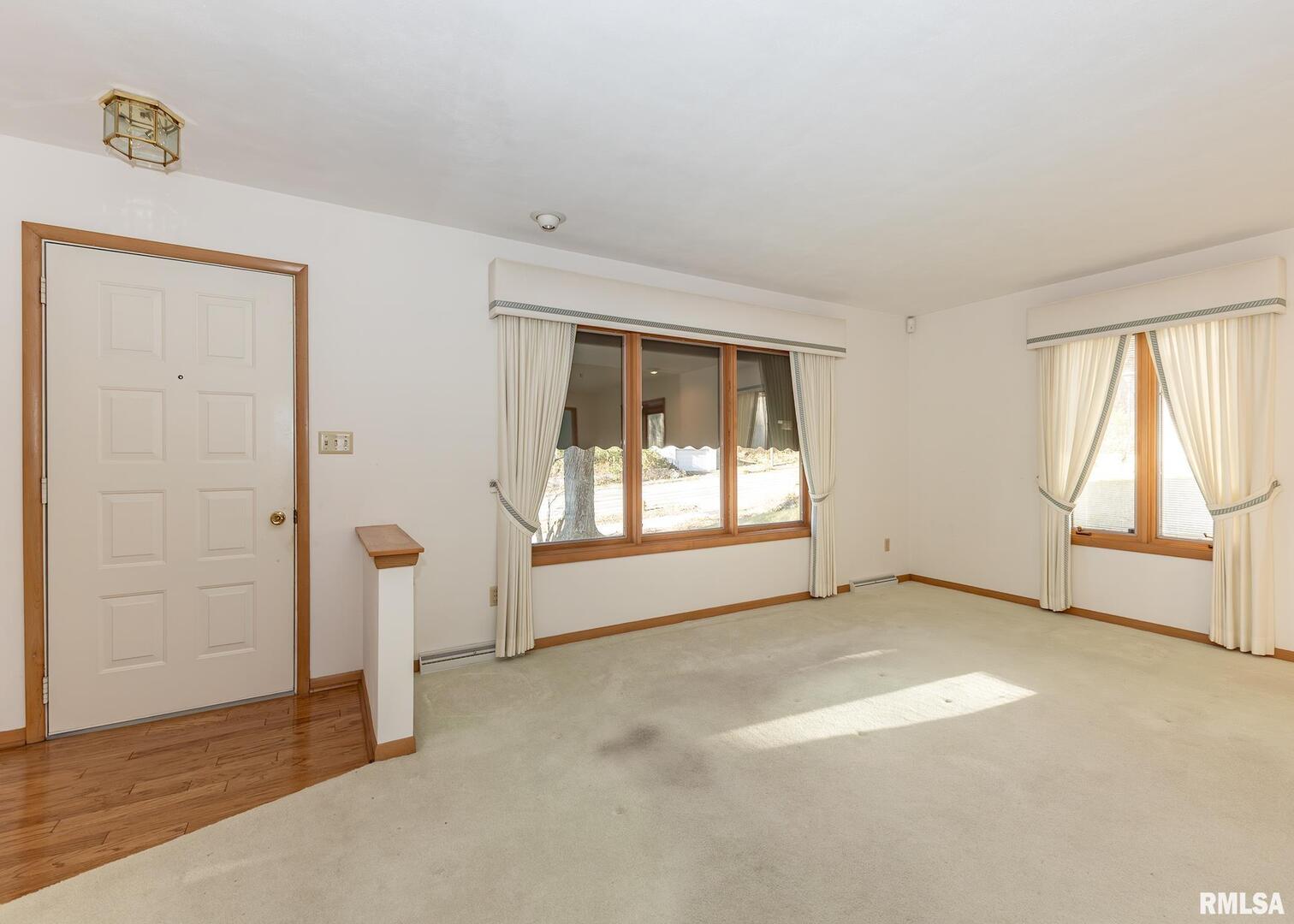 3332 16th Street Moline, IL 61265 - Photo 6 of 32