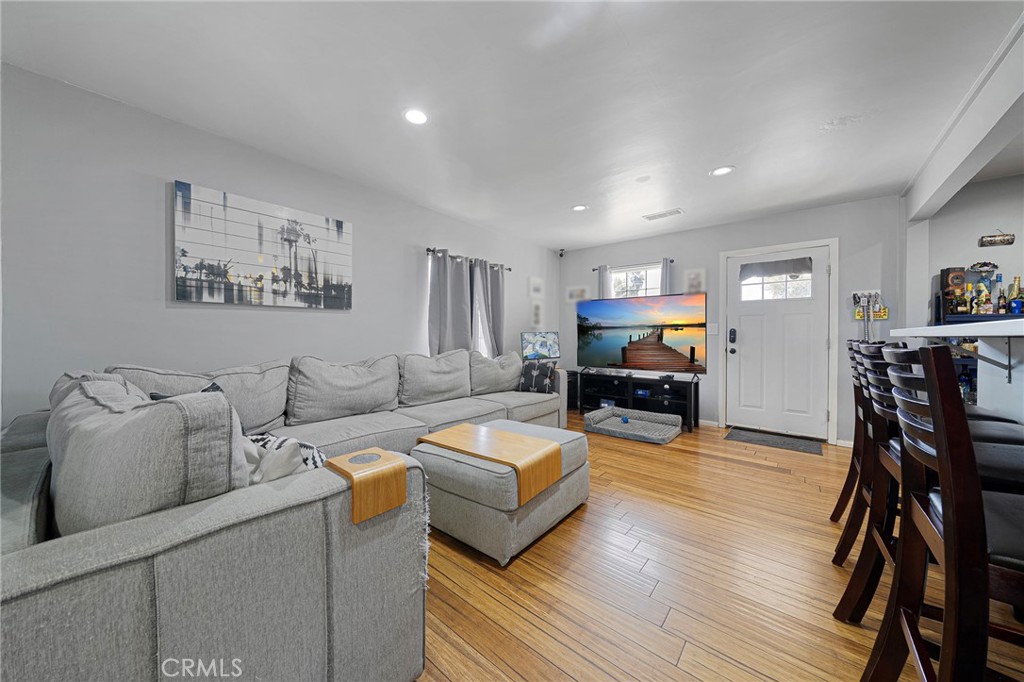 9127 Danbridge Street Pico Rivera, CA 90660 - Photo 8 of 31