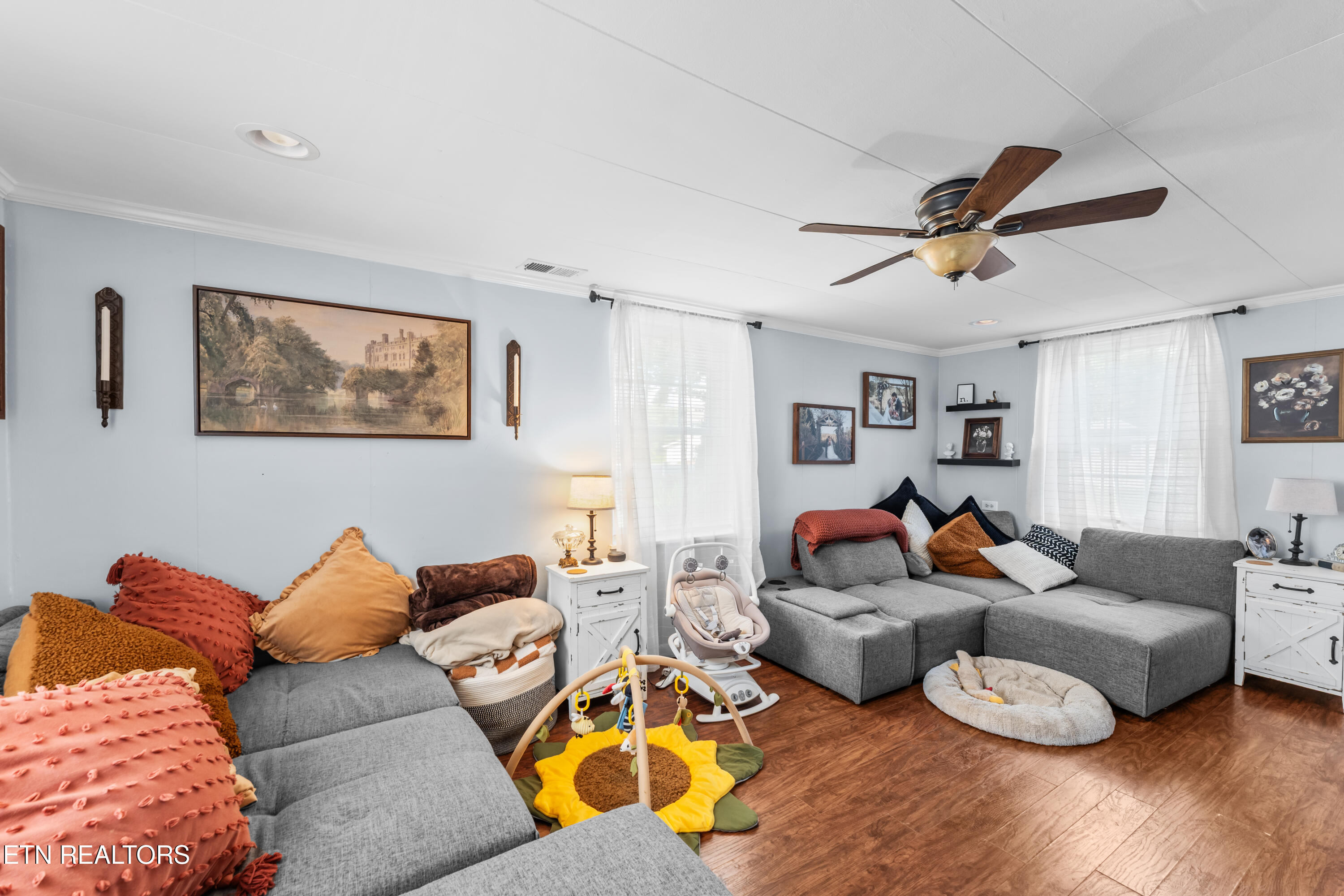 216 Oak Road Norris, TN 37828 - Photo 8 of 23 DSC00373