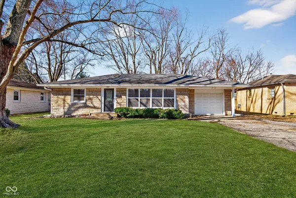 $229,000 | 324 Lawndale Drive, Plainfield, IN 46168