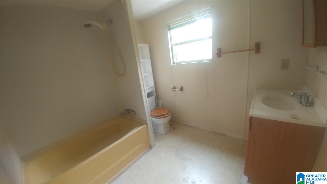 6 Treeline Drive Talladega, AL 35160 - Photo 12 of 21