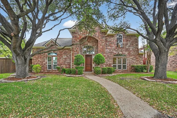 $750,000 | 2141 Tomahawk Drive, Plano, TX 75023