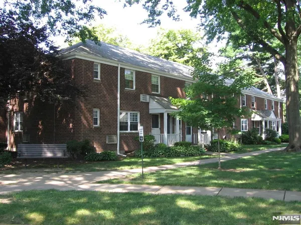 $1,900 | 67 Clark Court, Rutherford, NJ 07070