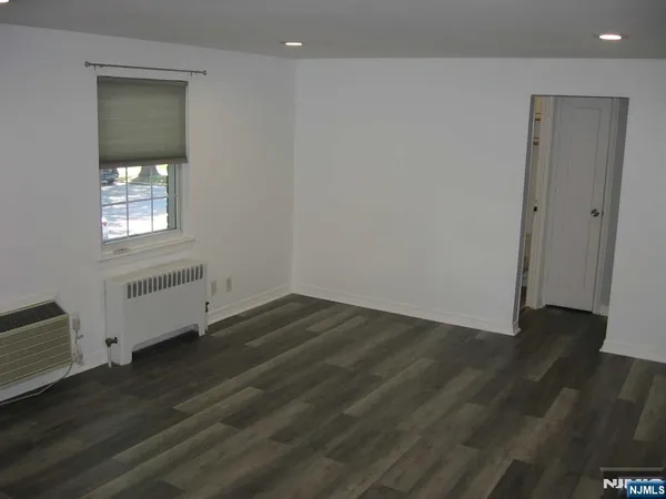 $1,900 | 67 Clark Court, Rutherford, NJ 07070