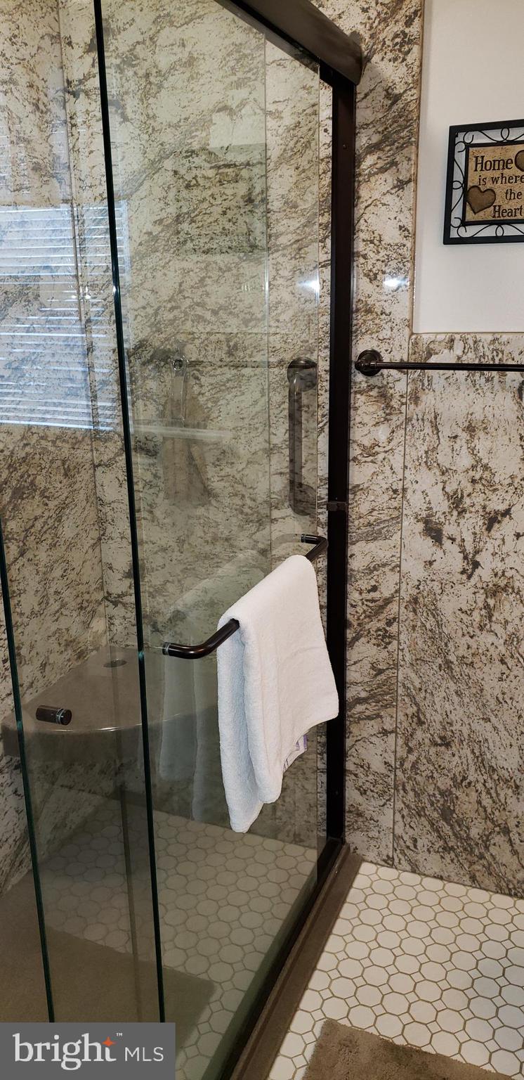 22 Middleton Drive Hamilton, NJ 08620 - Photo 16 of 27