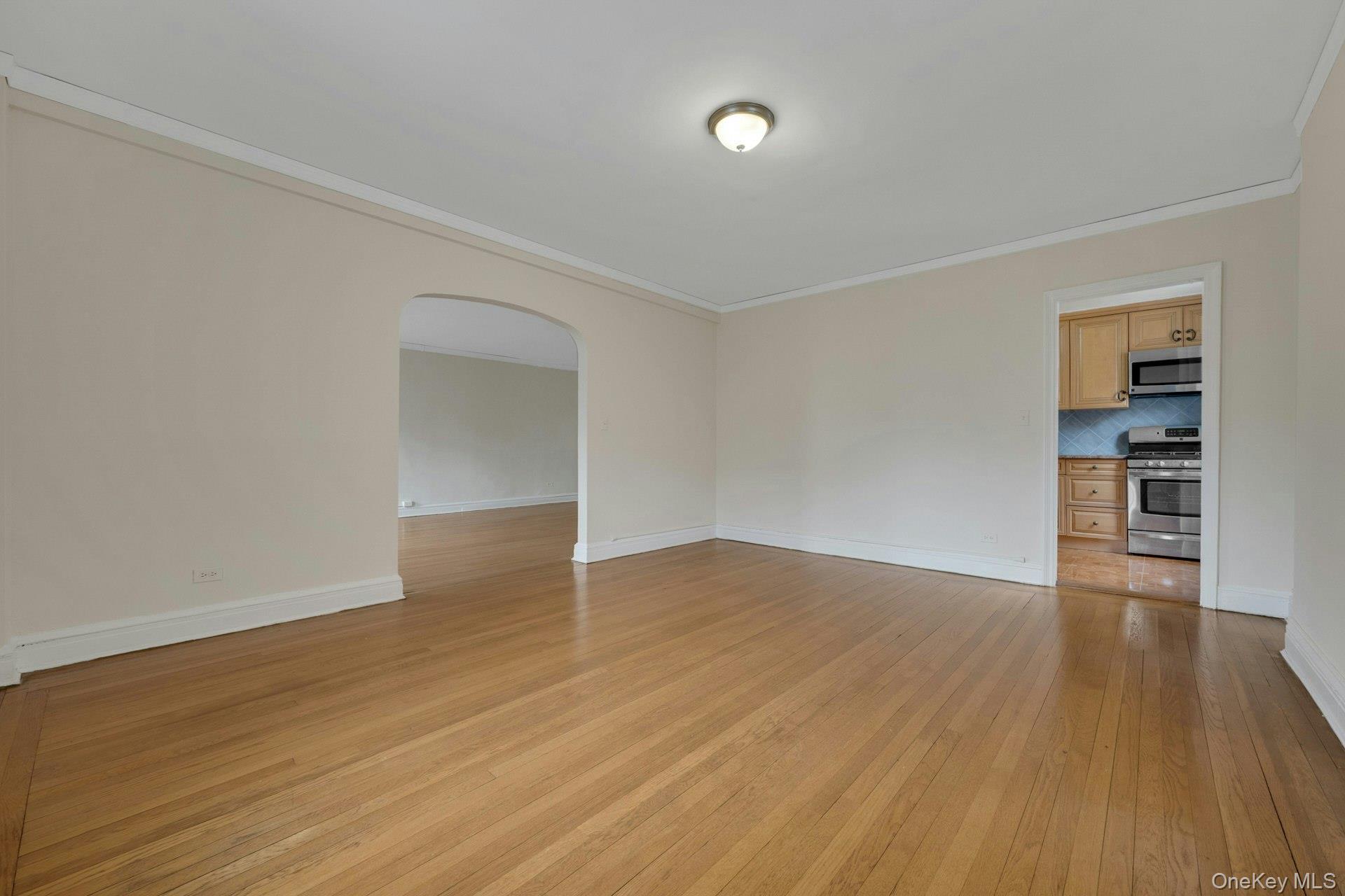 280 Bronxville Road, Unit 5X Bronxville, NY 10708 - Photo 11 of 31 Dining Room with entrance to Kitchen