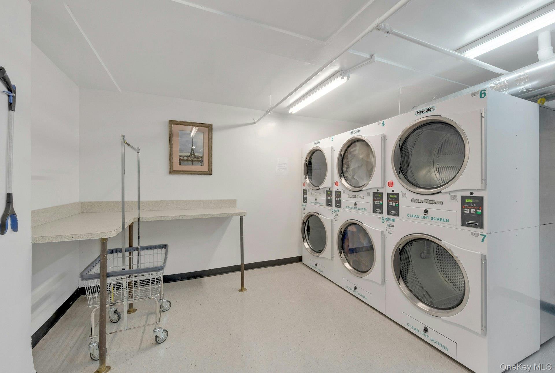 280 Bronxville Road, Unit 5X Bronxville, NY 10708 - Photo 26 of 31 Laundry Room recently updated