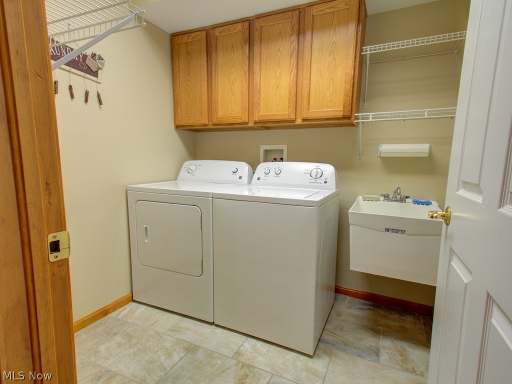 8472 Murray Ridge Road Elyria, OH 44035 - Photo 8 of 28 Gallery Image 8