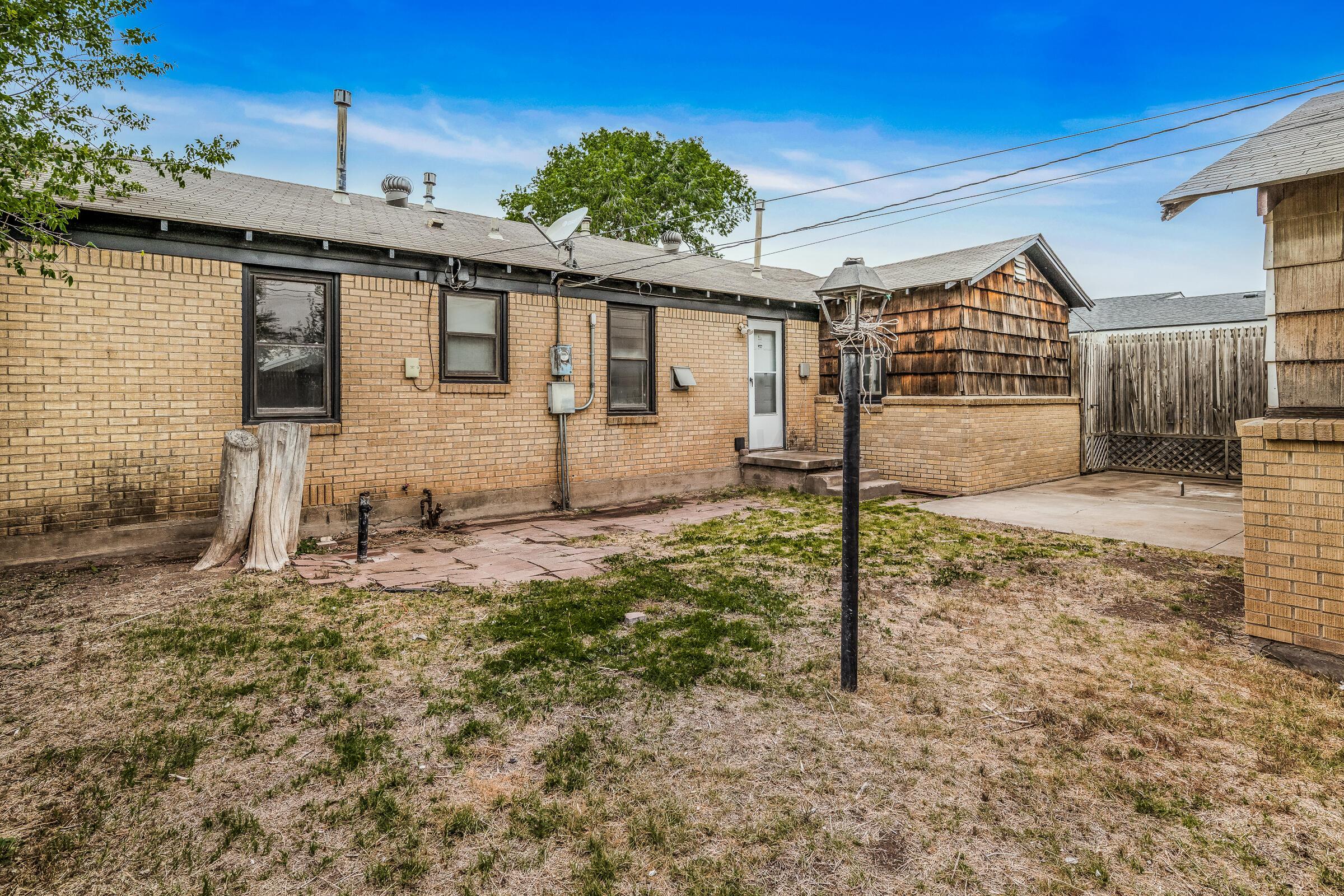 3609 South Travis Street Amarillo, TX 79110 - Photo 19 of 21 Back Yard
