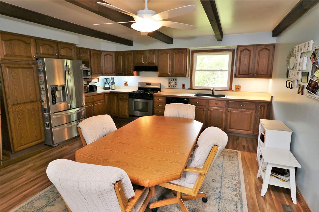 4854 Ahrens Road Pecatonica, IL 61063 - Photo 6 of 25 Gallery Image 6