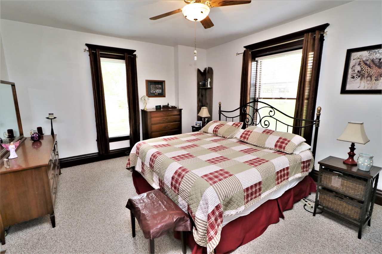 4854 Ahrens Road Pecatonica, IL 61063 - Photo 8 of 25 Gallery Image 8