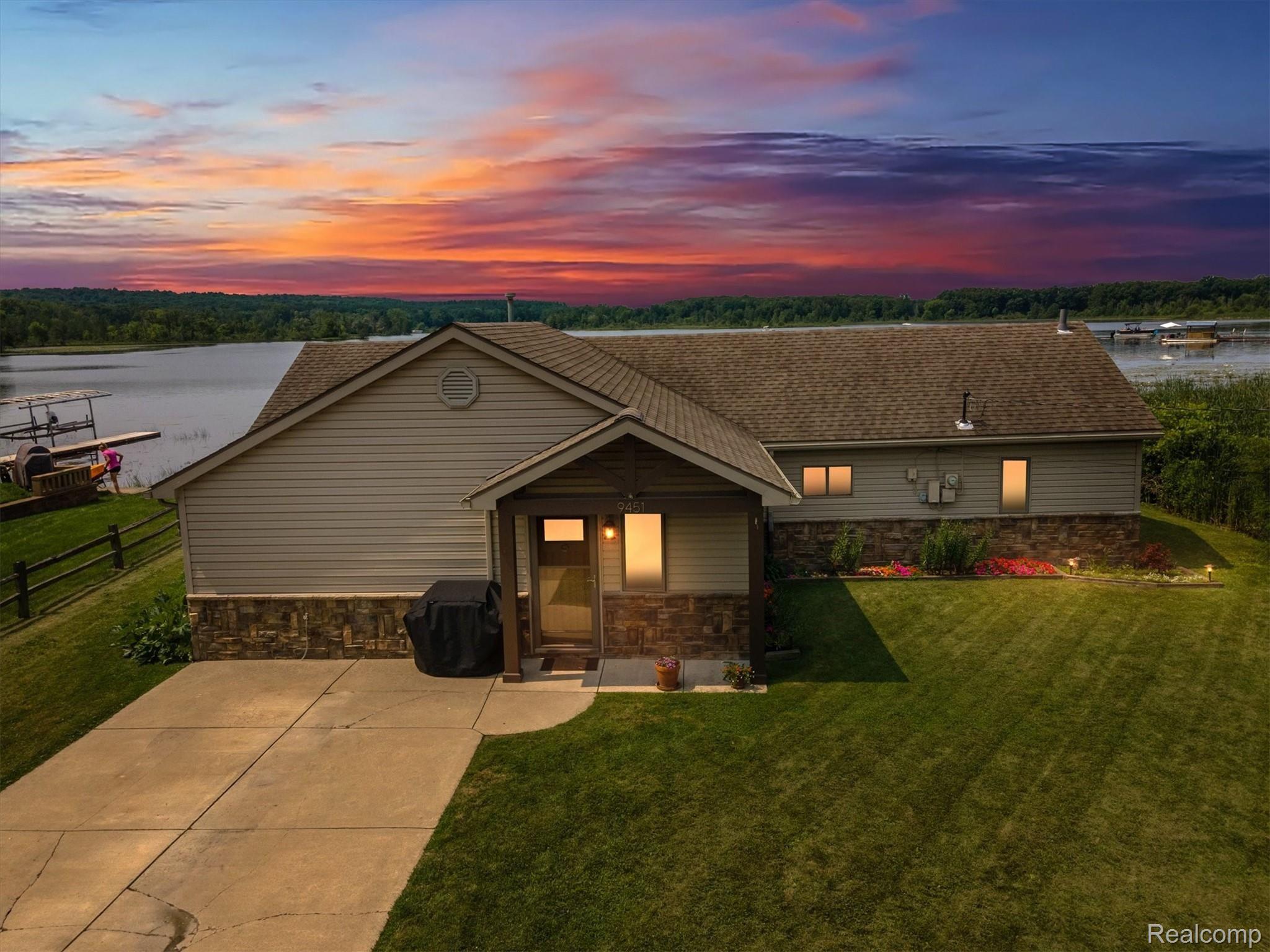 9451 Dexter-Pinckney Road Pinckney, MI 48169 - Photo 1 of 44 9451 DEXTER PINCKNEY Road