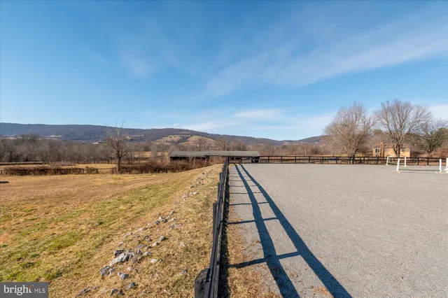 $1,650,000 | 18935 Yellow Schoolhouse Road, Bluemont, VA 20135