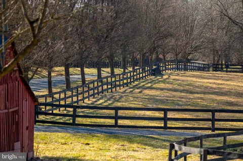 $1,650,000 | 18935 Yellow Schoolhouse Road, Bluemont, VA 20135