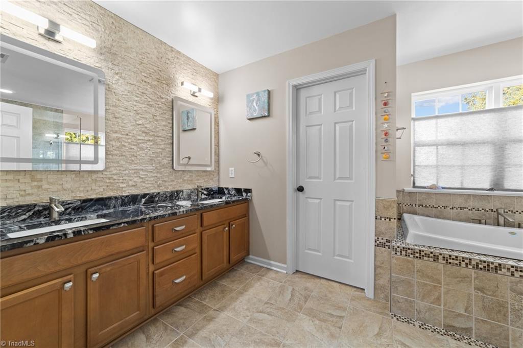 3113 Sycamore Point Trail High Point, NC 27265 - Photo 22 of 43 Gallery Image 22