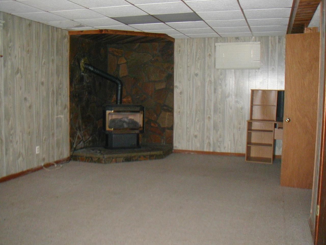 23 Pipher Road Bushkill, PA 18324 - Photo 5 of 5 FAMILY ROOM LOWER LEVEL