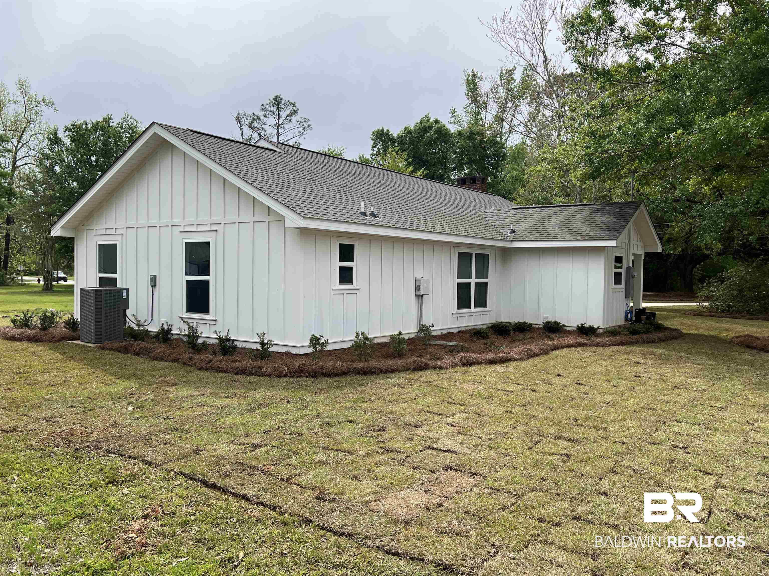 13435 Lilac Lane Stapleton, AL 36578 - Photo 2 of 17