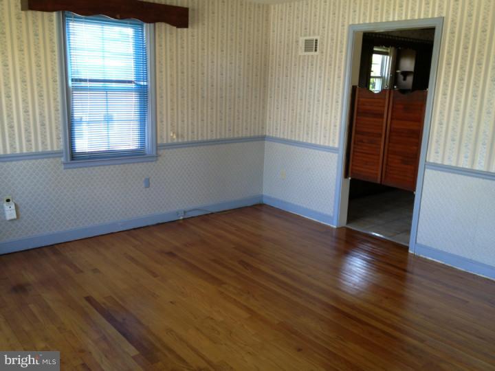 1002 Fern Avenue Reading, PA 19607 - Photo 7 of 19