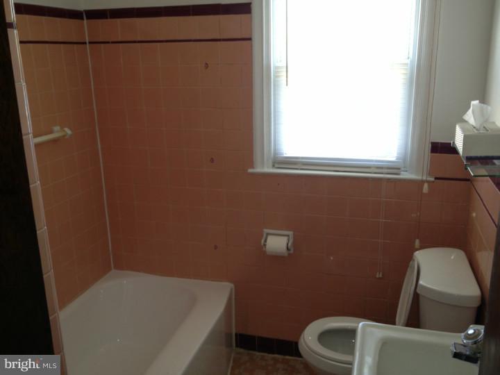 1002 Fern Avenue Reading, PA 19607 - Photo 9 of 19