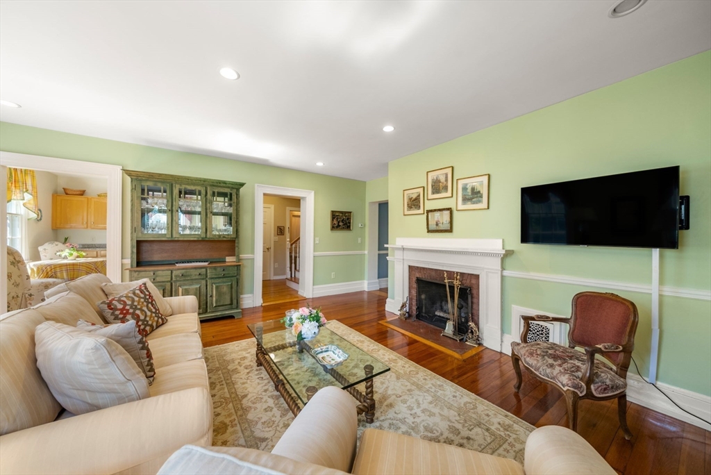 7 Hamilton Street, Unit 3 Salem, MA 01970 - Photo 7 of 30
