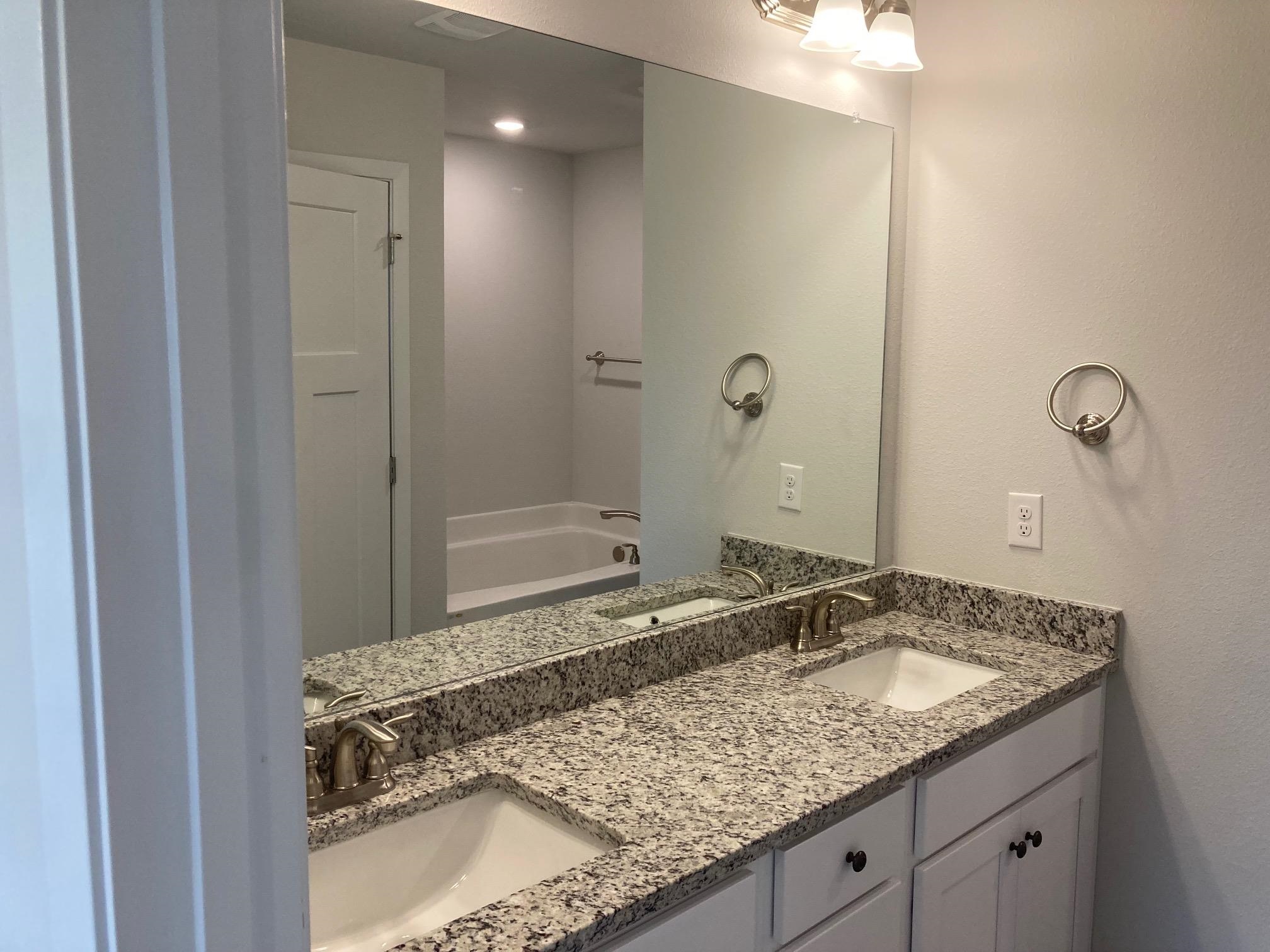 653 Revere Street Foley, AL 36535 - Photo 16 of 22 Bathroom