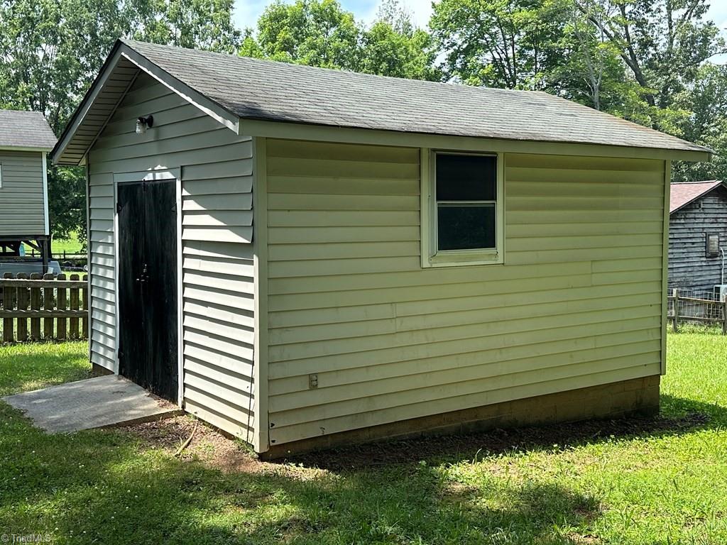 9775 Highway 700 Pelham, NC 27311 - Photo 13 of 15