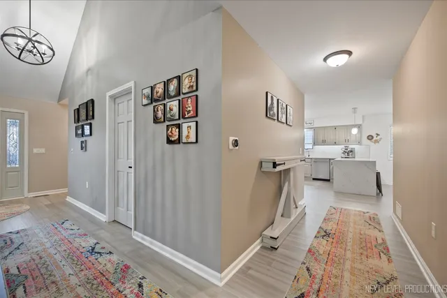 $537,000 | 1318 Fairfield Way, North Aurora, IL 60542