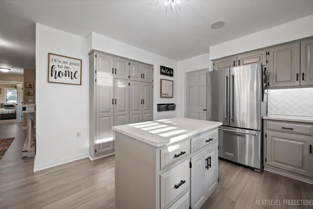 $537,000 | 1318 Fairfield Way, North Aurora, IL 60542