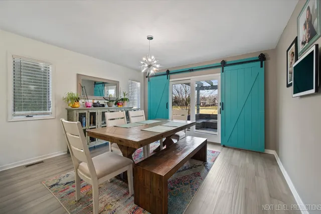 $537,000 | 1318 Fairfield Way, North Aurora, IL 60542