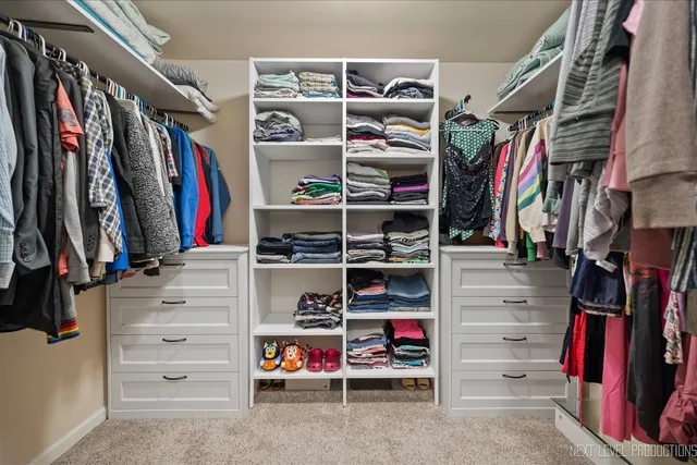 $537,000 | 1318 Fairfield Way, North Aurora, IL 60542