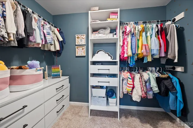 $537,000 | 1318 Fairfield Way, North Aurora, IL 60542