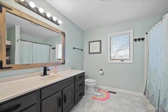 $537,000 | 1318 Fairfield Way, North Aurora, IL 60542