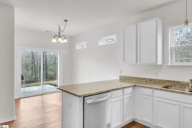 $319,900 | 27 Collins Mills Court, Simpsonville, SC 29681