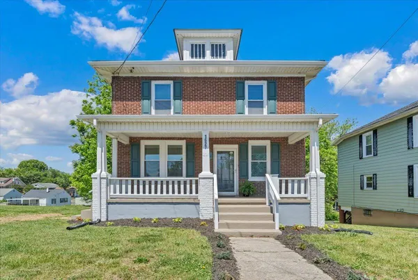 $210,000 | 1627 Mercer Avenue Northwest, Roanoke, VA 24017