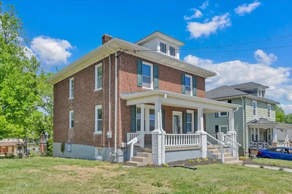 $210,000 | 1627 Mercer Avenue Northwest, Roanoke, VA 24017