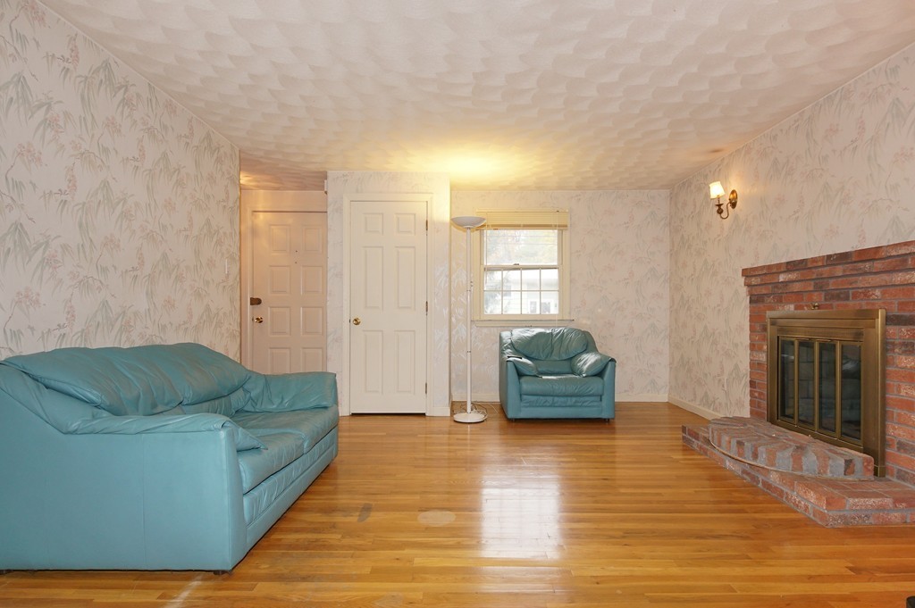 90 Lyman Road Milton, MA 02186 - Photo 6 of 10 Gallery Image 6