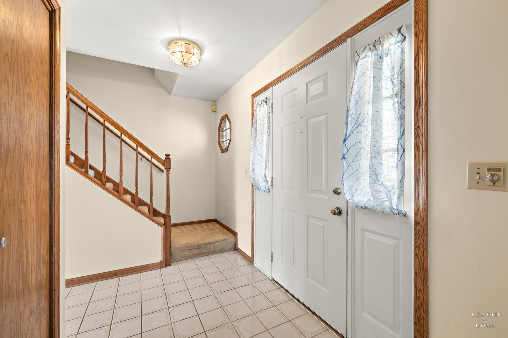 2176 Jordan Lane Elgin, IL 60123 - Photo 11 of 40