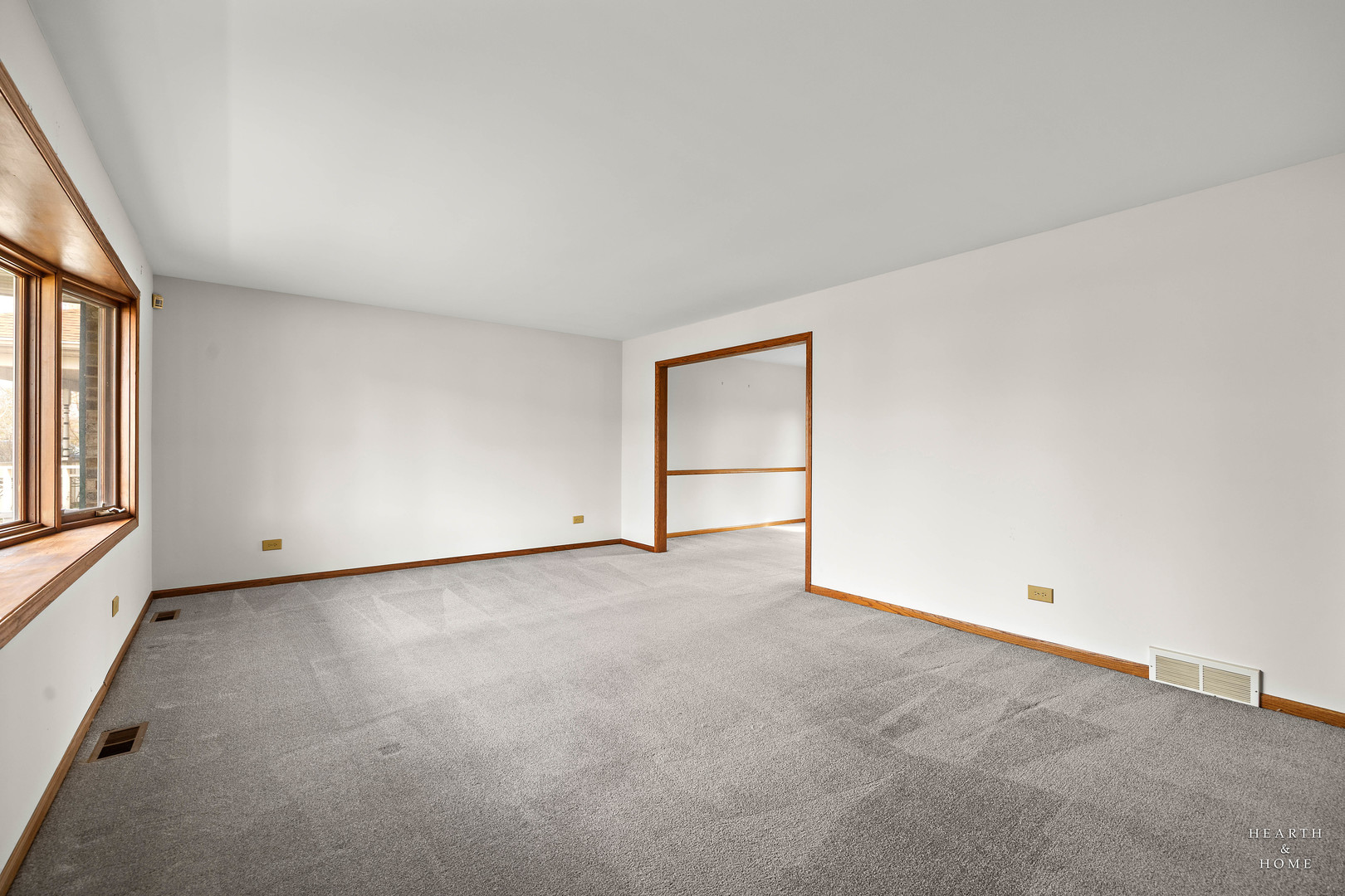 2176 Jordan Lane Elgin, IL 60123 - Photo 14 of 40