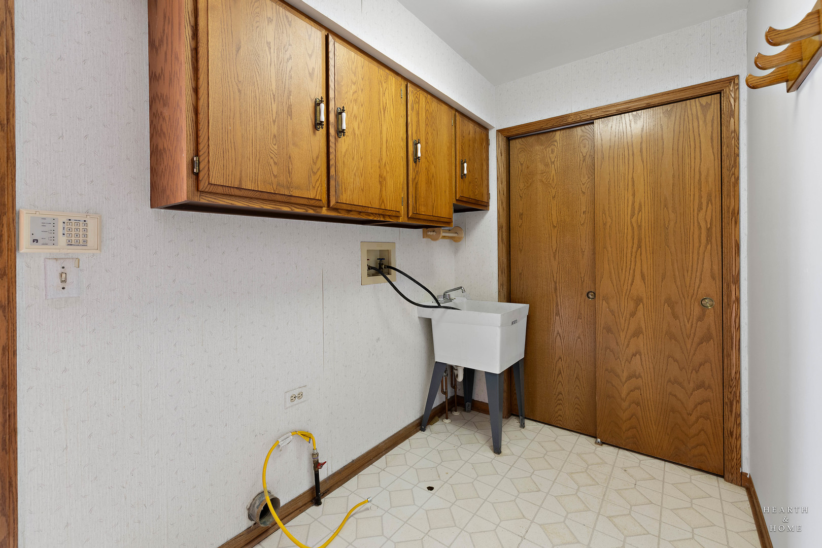 2176 Jordan Lane Elgin, IL 60123 - Photo 22 of 40