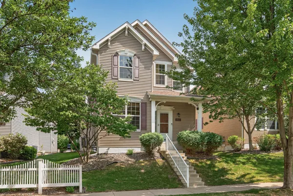 $484,999 | 10013 Iris Lane, Eden Prairie, MN 55347